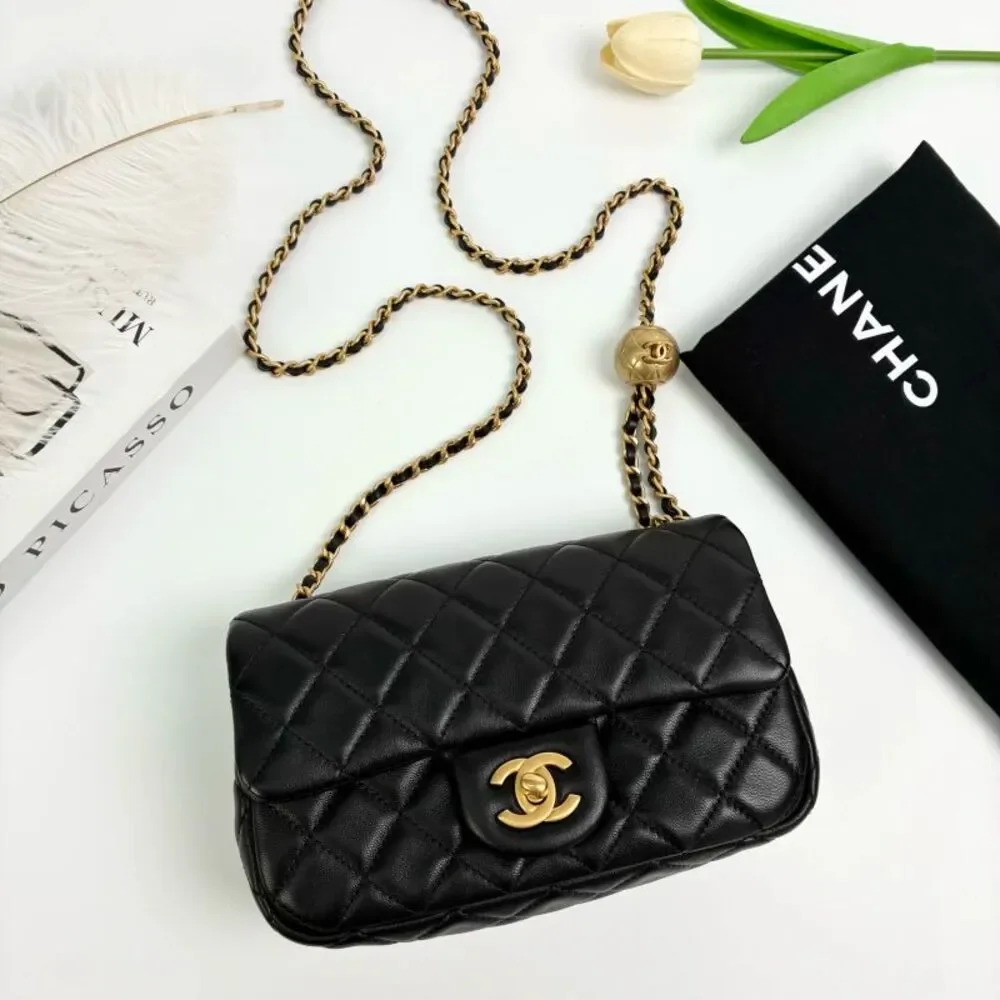 Chanel Women Pre-Loved Bag Very Good Condition